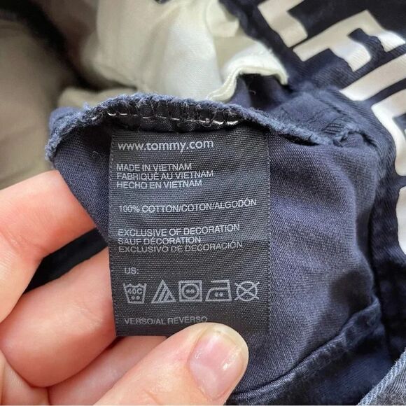 4/$25 Tommy Hilfiger Boys Navy Blue Uniform Chino Shorts Size 10 - Picture 8 of 9